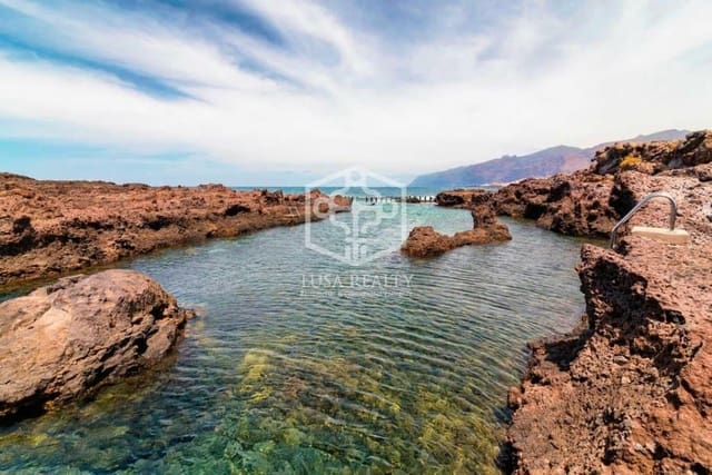 6 soveværelse Villa til salg i Playa San Juan, Guía de Isora - € 1.390.000 (Ref: 8563058)