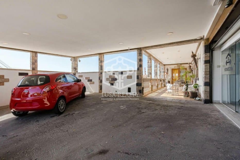 6 soveværelse Villa til salg i Adeje - € 1.500.000 (Ref: 8575532)