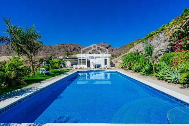 Chalet de 5 habitaciones en Santiago del Teide en venta - 1.950.000 € (Ref: 8617817)