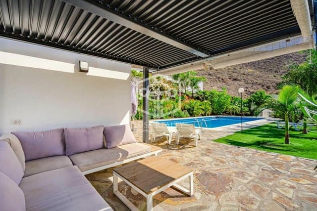 Chalet de 5 habitaciones en Santiago del Teide en venta - 1.950.000 € (Ref: 8617817)