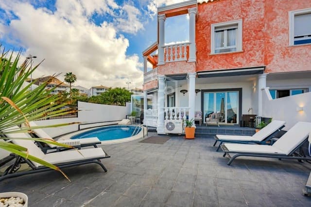 3 soveværelse Byhus til salg i Los Cristianos, Arona - € 890.000 (Ref: 8681501)