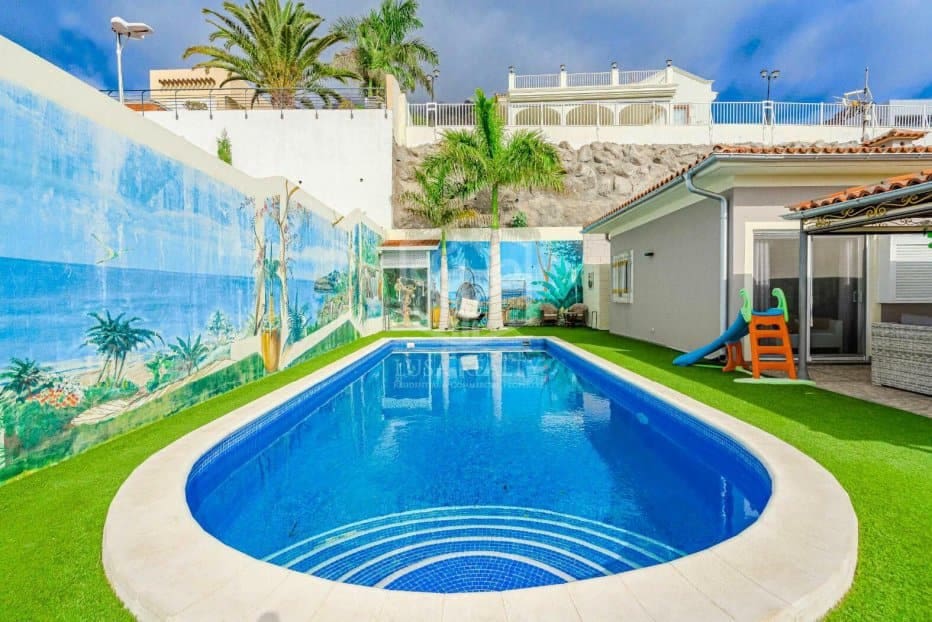 3 soverom Villa til salgs i Adeje - € 1 140 000 (Ref: 8681502)