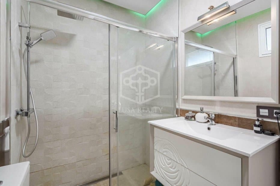 3 soverom Villa til salgs i Adeje - € 1 140 000 (Ref: 8681502)