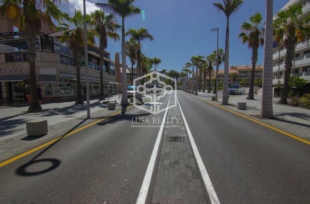 Erhverv til salg i Playa de las Americas, Arona - € 1.000.000 (Ref: 8698863)