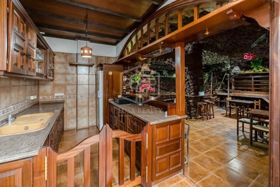 5 soveværelse Erhverv til salg i Guia de Isora - € 1.200.000 (Ref: 8698870)