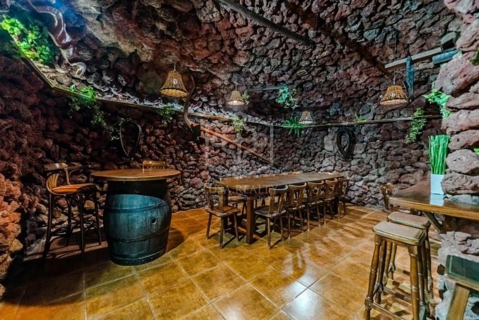 5 soveværelse Erhverv til salg i Guia de Isora - € 1.200.000 (Ref: 8698870)