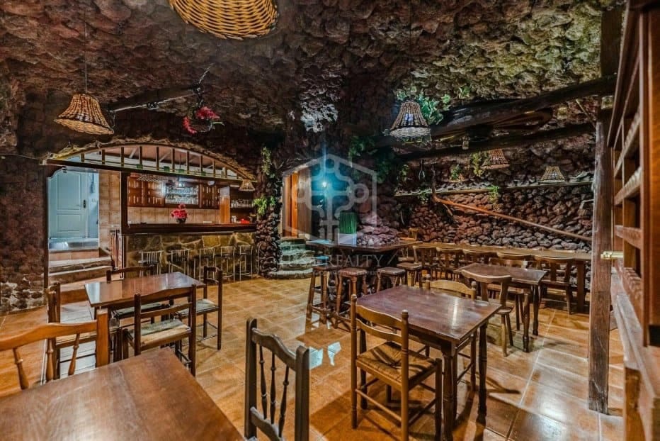 5 soveværelse Erhverv til salg i Guia de Isora - € 1.200.000 (Ref: 8698870)