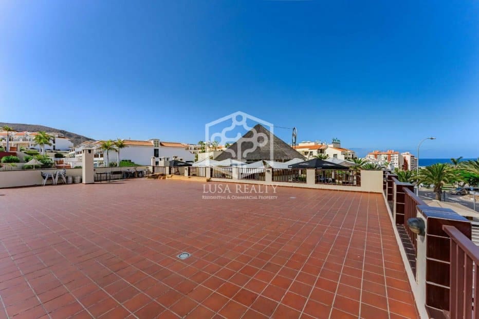 Erhverv til salg i Arona - € 795.000 (Ref: 8698874)