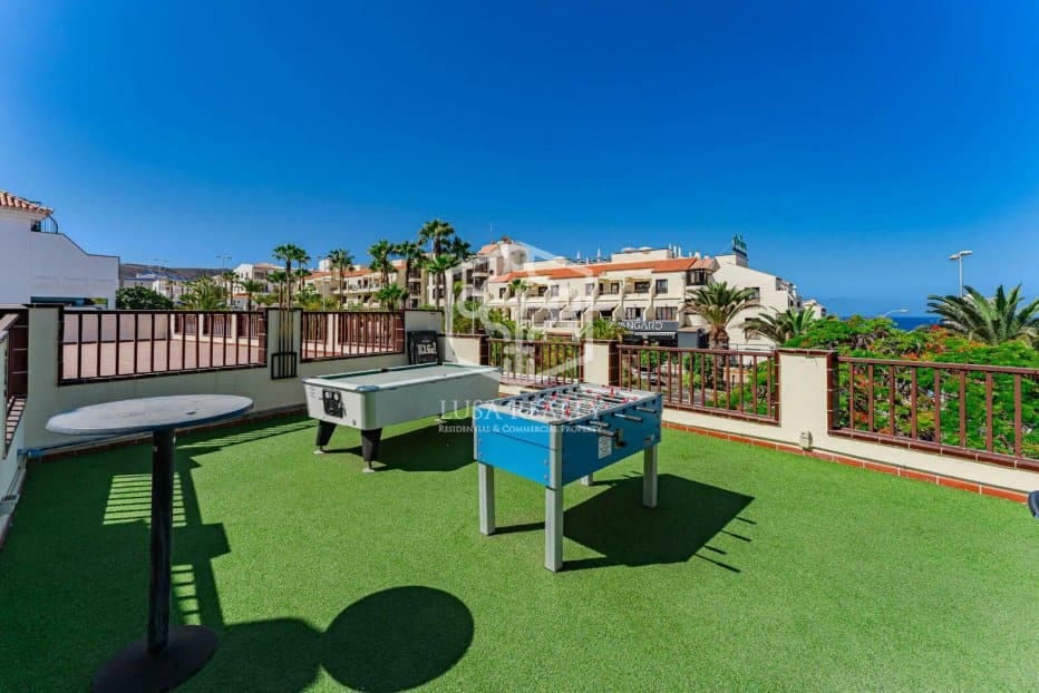 Erhverv til salg i Arona - € 795.000 (Ref: 8698874)