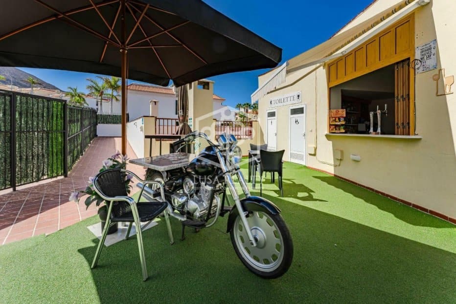 Erhverv til salg i Arona - € 795.000 (Ref: 8698874)