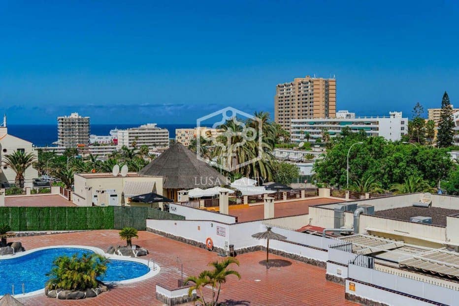 Erhverv til salg i Arona - € 795.000 (Ref: 8698874)