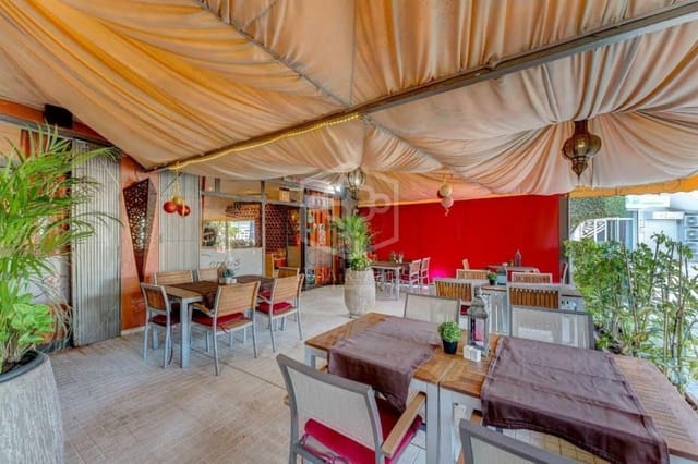 Kommersiell til salgs i San Eugenio Bajo, Adeje - € 720 000 (Ref: 8703320)