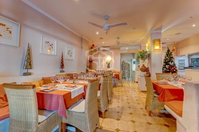 Kommersiell til salgs i San Eugenio Bajo, Adeje - € 720 000 (Ref: 8703320)