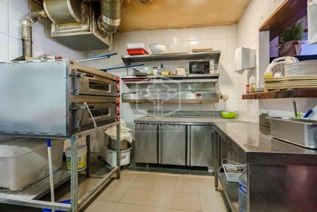 Erhverv til salg i La Caleta Adeje, Adeje - € 1.470.000 (Ref: 8703323)