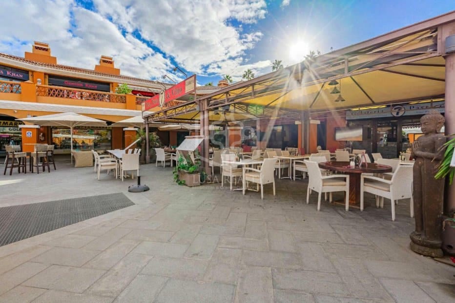 Erhverv til salg i Adeje - € 1.470.000 (Ref: 8703323)