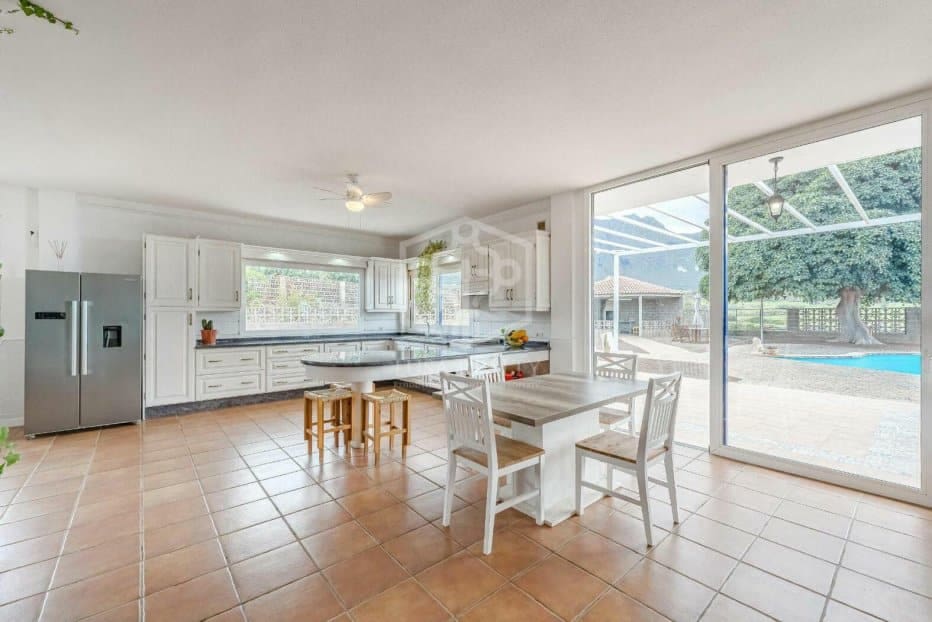 6 soveværelse Villa til salg i Buenavista del Norte - € 2.990.000 (Ref: 8703325)