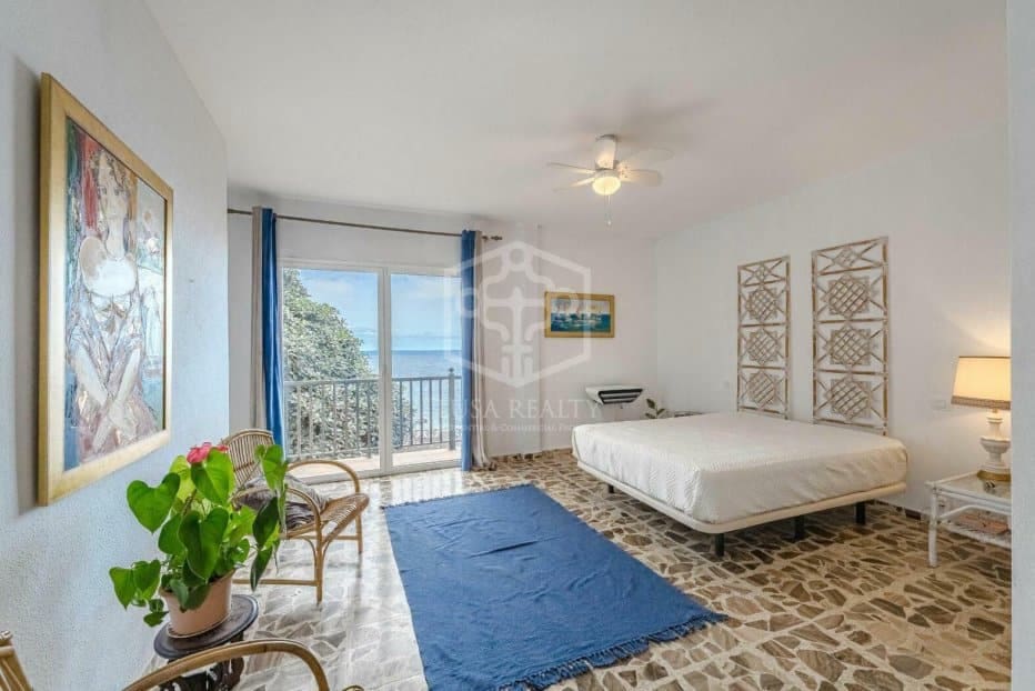 6 soveværelse Villa til salg i Buenavista del Norte - € 2.990.000 (Ref: 8703325)