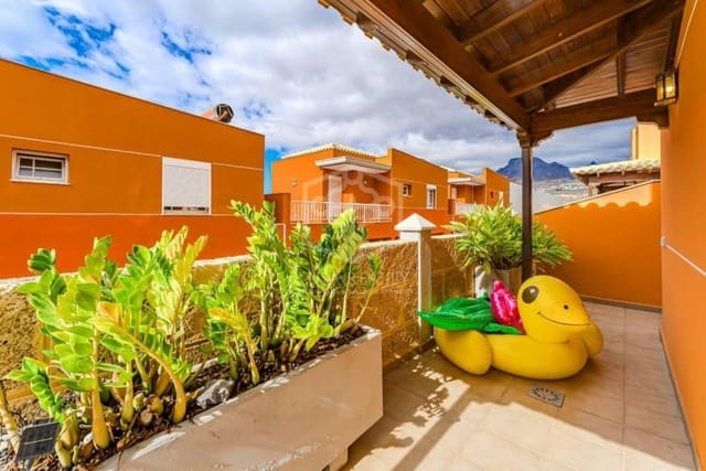 4 soveværelse Villa til salg i Arona - € 795.000 (Ref: 8734612)