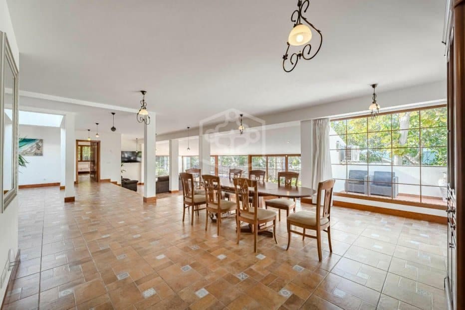 6 bedroom Villa for sale in Arona - € 5,200,000 (Ref: 8734615)