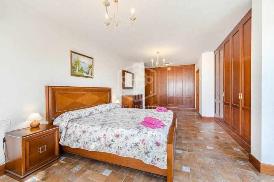 6 bedroom Villa for sale in Arona - € 5,200,000 (Ref: 8734615)