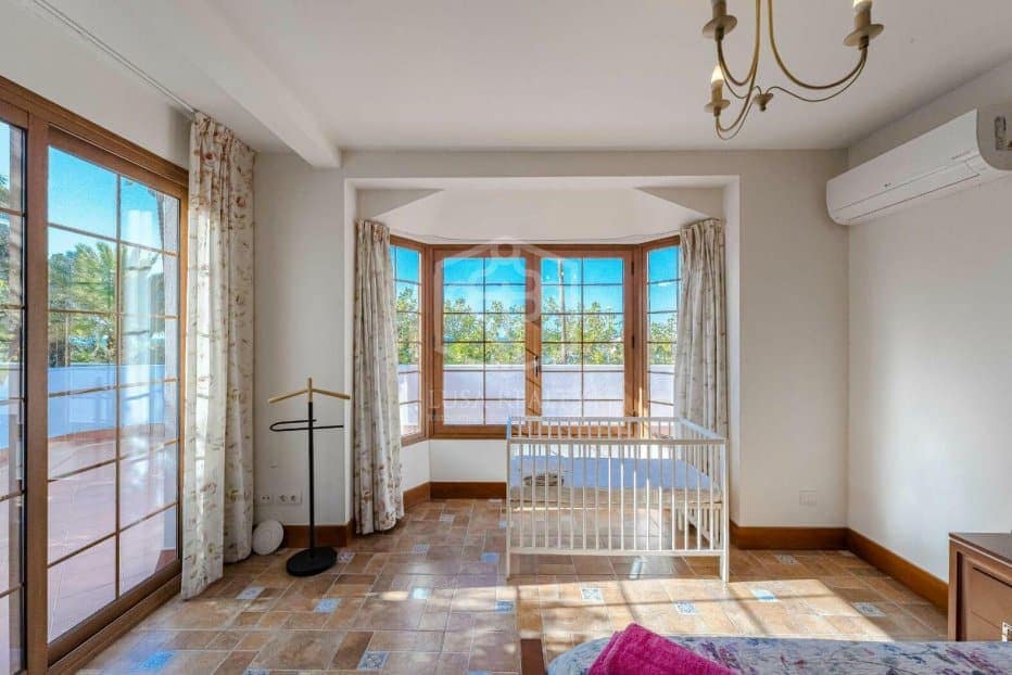 6 bedroom Villa for sale in Arona - € 5,200,000 (Ref: 8734615)