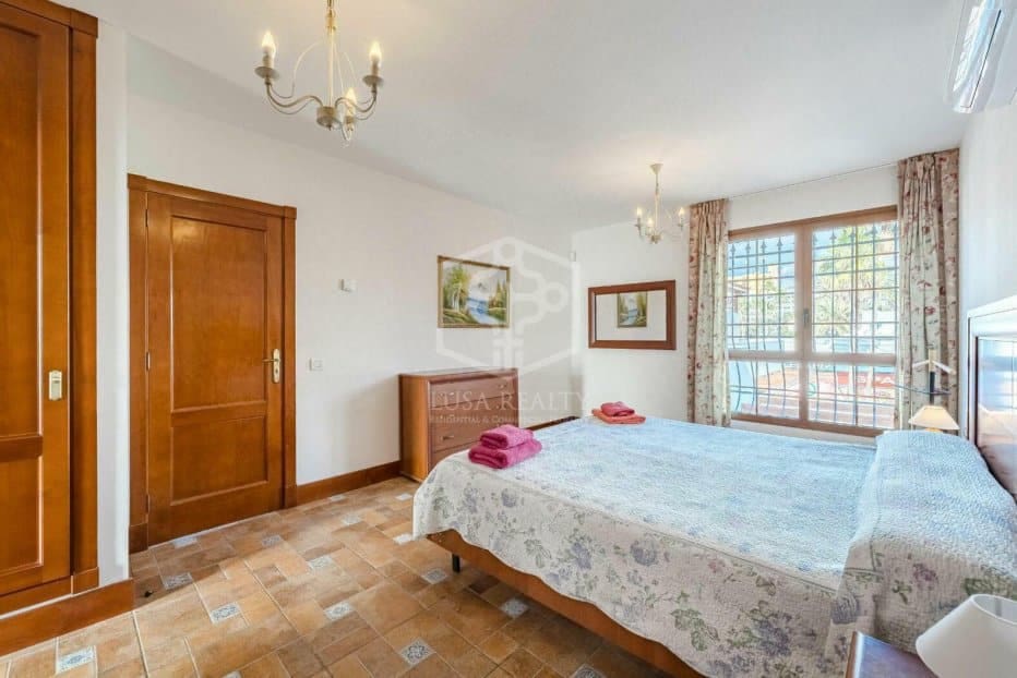 6 bedroom Villa for sale in Arona - € 5,200,000 (Ref: 8734615)