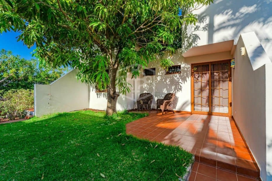 6 bedroom Villa for sale in Arona - € 5,200,000 (Ref: 8734615)