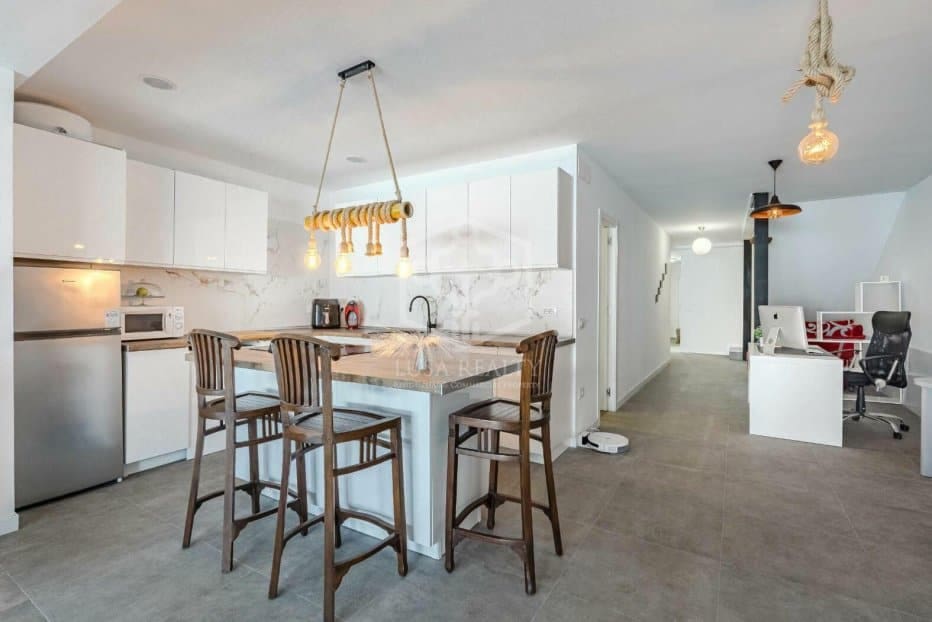 3 soverom Villa til salgs i Adeje - € 850 000 (Ref: 8751577)