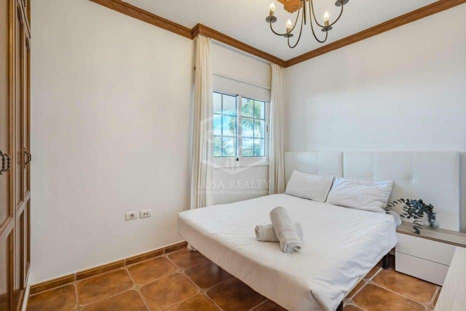 6 soveværelse Villa til salg i Adeje - € 1.180.000 (Ref: 8765751)