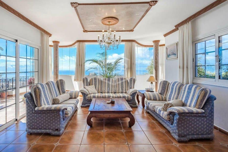 6 soveværelse Villa til salg i Adeje - € 1.180.000 (Ref: 8765751)