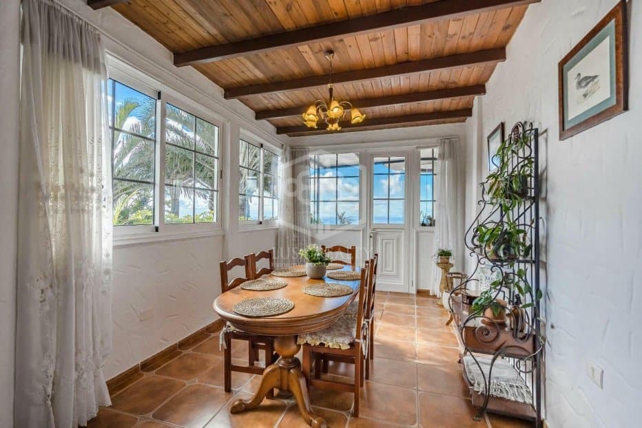 6 soveværelse Villa til salg i Adeje - € 1.180.000 (Ref: 8765751)