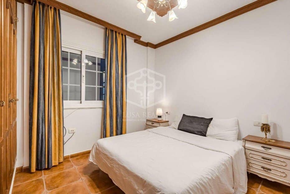 6 soveværelse Villa til salg i Adeje - € 1.180.000 (Ref: 8765751)