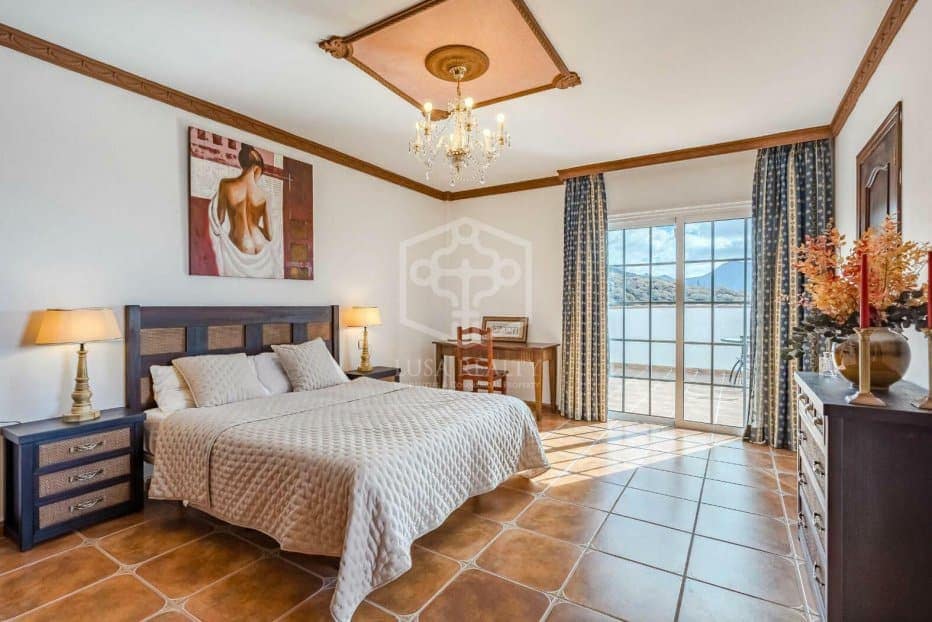 6 soveværelse Villa til salg i Adeje - € 1.180.000 (Ref: 8765751)