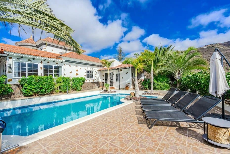 6 soveværelse Villa til salg i Adeje - € 1.180.000 (Ref: 8765751)