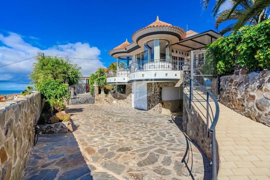 6 soveværelse Villa til salg i Adeje - € 1.180.000 (Ref: 8765751)