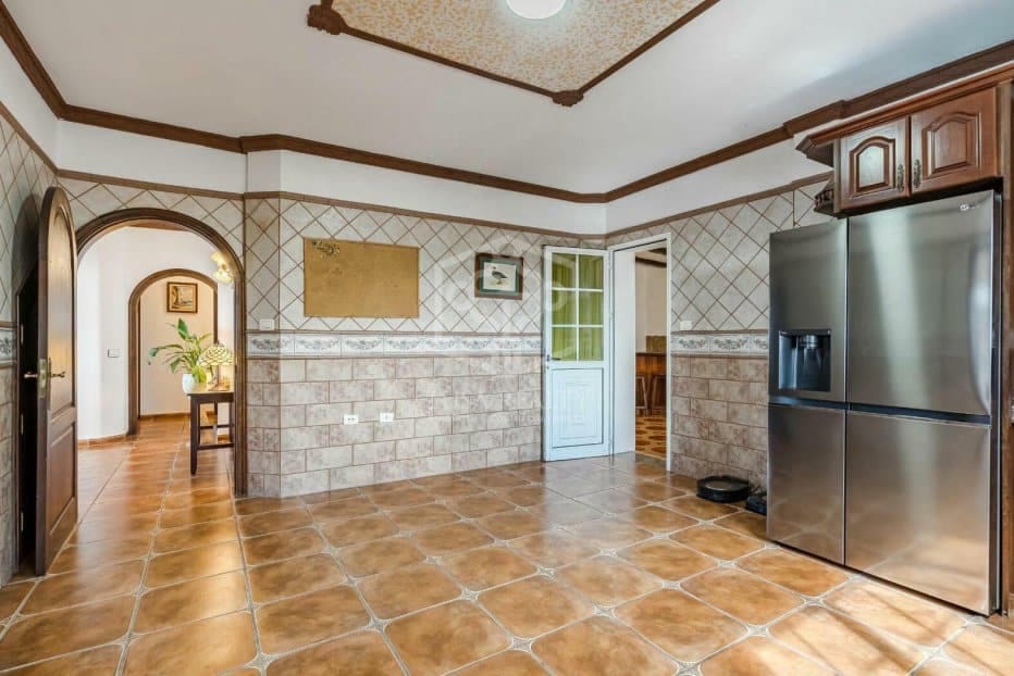 6 soveværelse Villa til salg i Adeje - € 1.180.000 (Ref: 8765751)