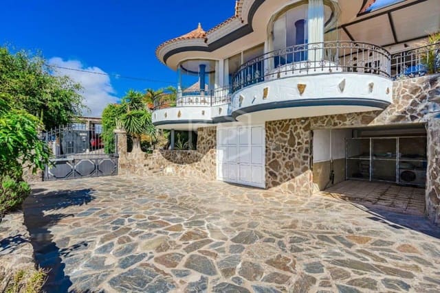 6 soveværelse Villa til salg i Los Menores, Adeje - € 1.180.000 (Ref: 8765751)