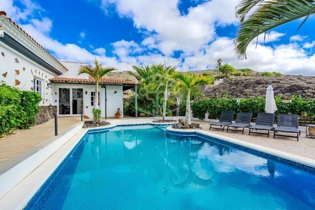 6 soveværelse Villa til salg i Los Menores, Adeje - € 1.180.000 (Ref: 8765751)