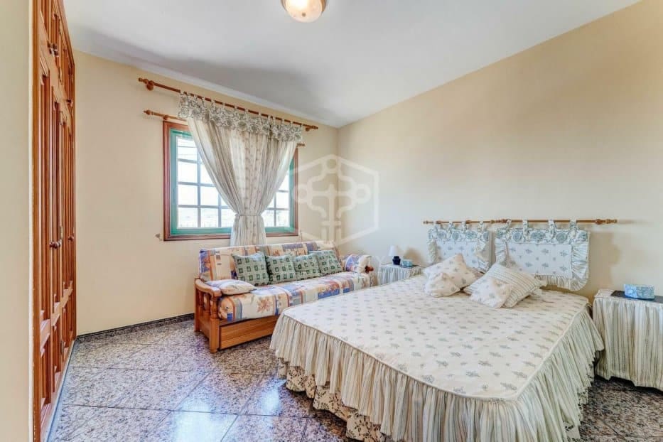 6 soveværelse Villa til salg i Adeje - € 1.000.000 (Ref: 8765752)