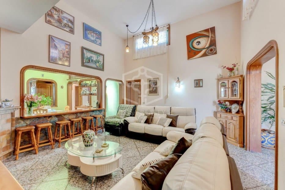 6 soveværelse Villa til salg i Adeje - € 1.000.000 (Ref: 8765752)