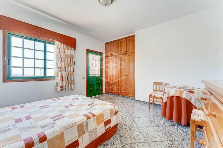 6 soveværelse Villa til salg i Adeje - € 1.000.000 (Ref: 8765752)