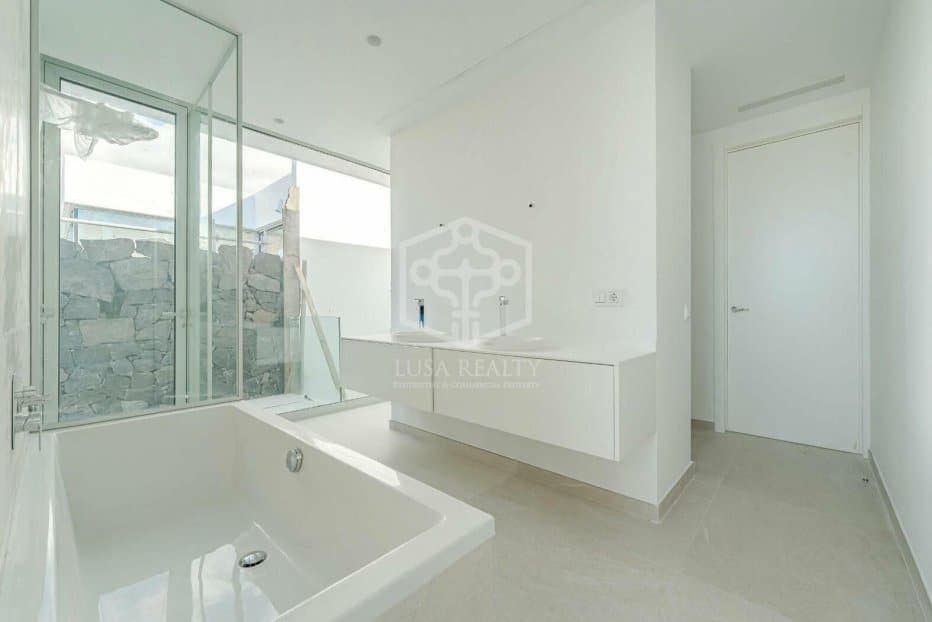 6 soveværelse Villa til salg i Adeje - € 2.700.000 (Ref: 8780674)