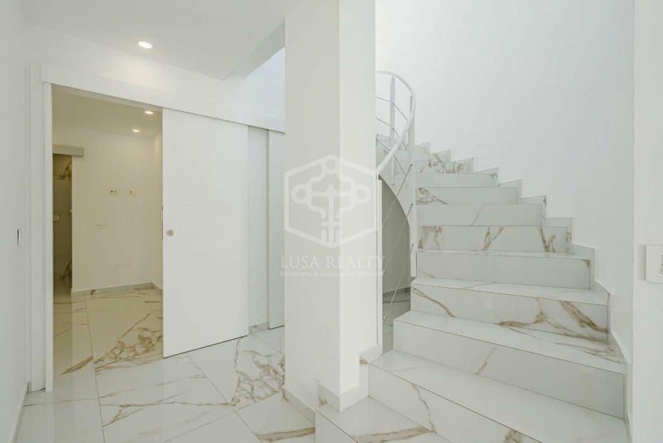 3 sovrum Villa till salu i Adeje - 1 350 000 € (Ref: 8815148)