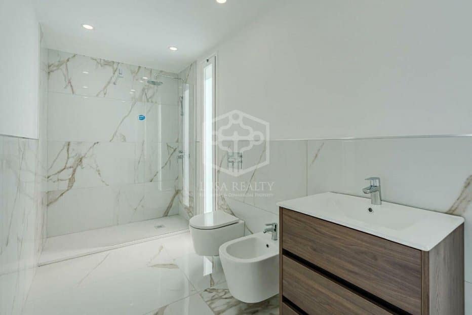 3 sovrum Villa till salu i Adeje - 1 350 000 € (Ref: 8815148)