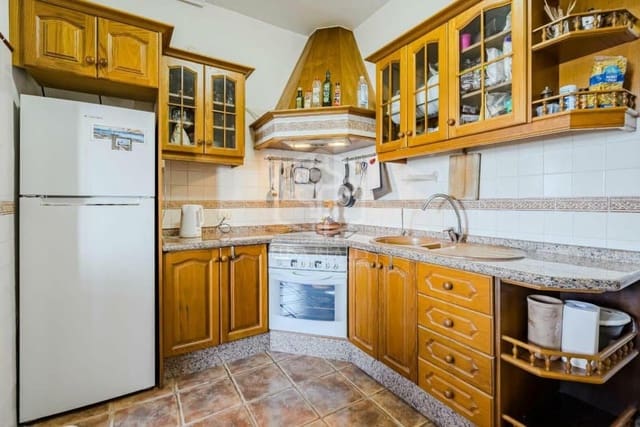 4 chambre Villa/Maison à vendre à El Medano, Granadilla de Abona - 729 000 € (Ref: 8815149)