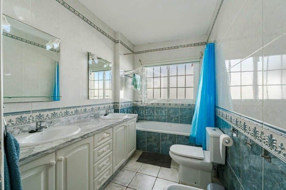 4 soveværelse Villa til salg i San Miguel de Abona - € 1.600.000 (Ref: 8830139)