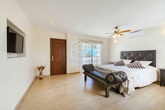 4 bedroom Villa for sale in San Miguel de Abona - € 1,600,000 (Ref: 8830139)