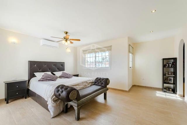 4 bedroom Villa for sale in San Miguel de Abona - € 1,600,000 (Ref: 8830139)