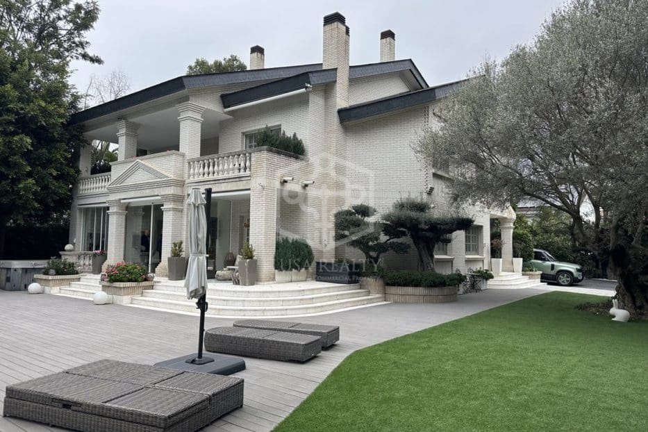 7 soveværelse Villa til salg i Castelldefels med swimmingpool garage - € 4.750.000 (Ref: 8837623)