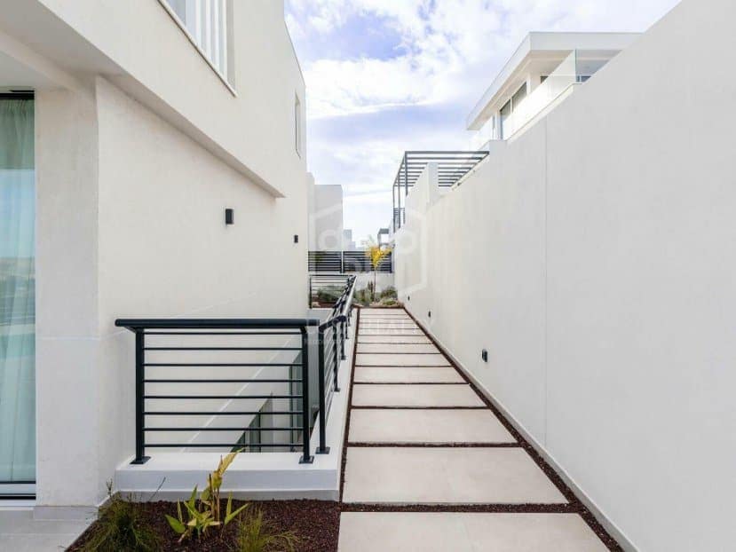 5 soverom Villa til salgs i Adeje - € 1 912 000 (Ref: 8848243)